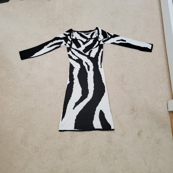 Zebra Pattern Dress Size XS - Picture 3 of 3